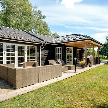 Goti - 400m From The Sea By Interhome Feriehus